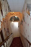 Hyde Park Court Hotel