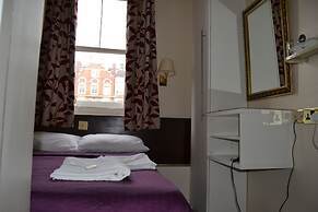 Hyde Park Court Hotel