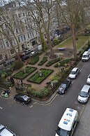 Hyde Park Court Hotel