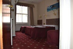 Hyde Park Court Hotel