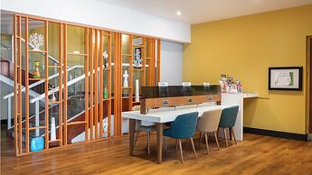 Holiday Inn Brighton Seafront by IHG