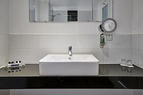 Holiday Inn Corby - Kettering A43 by IHG