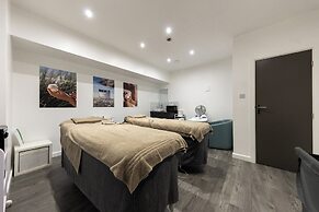 Holiday Inn Corby Kettering Hotel & Spa