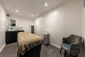 Holiday Inn Corby Kettering Hotel & Spa