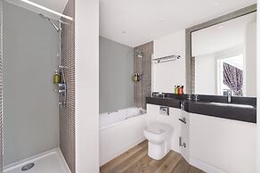 Holiday Inn Glasgow East Kilbride by IHG