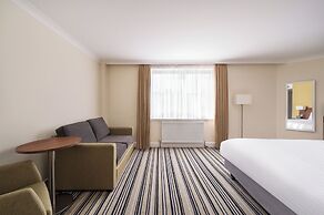 Holiday Inn Glasgow East Kilbride by IHG