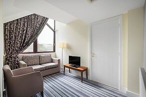 Holiday Inn Glasgow East Kilbride by IHG