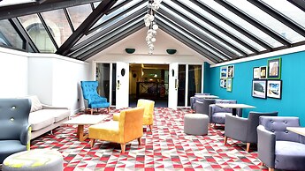 Holiday Inn Glasgow East Kilbride by IHG