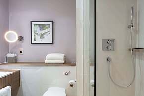 DoubleTree by Hilton Edinburgh Airport