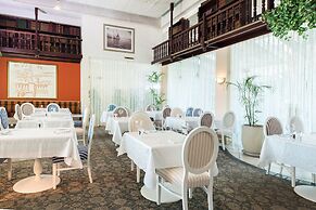 Herods Palace Hotel