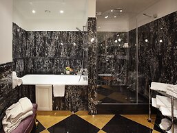 Radisson Collection Hotel, Moscow