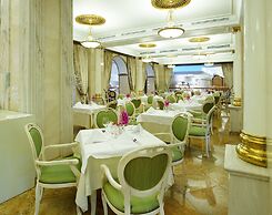 Radisson Collection Hotel, Moscow