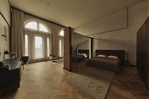 Grand Hotel