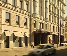 Grand Hotel
