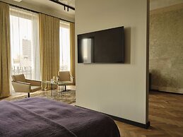 Grand Hotel