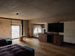 Grand Hotel