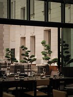 Grand Hotel
