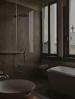 Grand Hotel