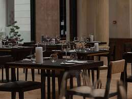 Grand Hotel