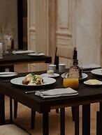 Grand Hotel