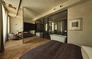 Grand Hotel