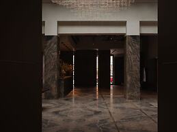 Grand Hotel