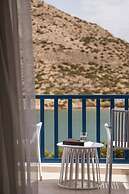 Dolphin Bay Seaside Resort & Suites