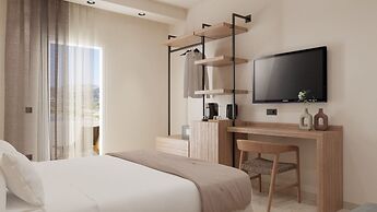 Dolphin Bay Seaside Resort & Suites