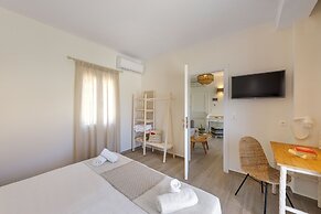 Dolphin Bay Seaside Resort & Suites