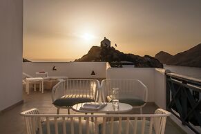 Dolphin Bay Seaside Resort & Suites