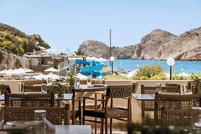 Dolphin Bay Seaside Resort & Suites