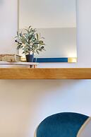 Dolphin Bay Seaside Resort & Suites