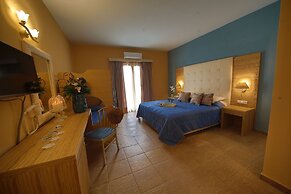 Dolphin Bay Seaside Resort & Suites