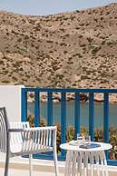 Dolphin Bay Seaside Resort & Suites