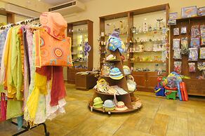 Dolphin Bay Seaside Resort & Suites