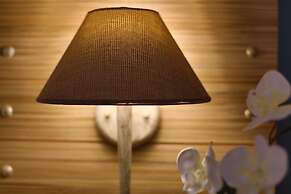 Dolphin Bay Seaside Resort & Suites