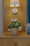 Dolphin Bay Seaside Resort & Suites