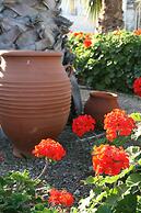 Spiros & Hiroko Hotel - Adults Only