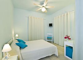 Spiros & Hiroko Hotel - Adults Only