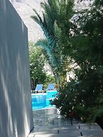 Spiros & Hiroko Hotel - Adults Only