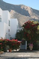 Spiros & Hiroko Hotel - Adults Only