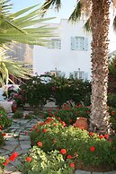 Spiros & Hiroko Hotel - Adults Only