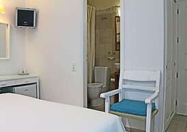 Spiros & Hiroko Hotel - Adults Only