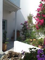 Spiros & Hiroko Hotel - Adults Only