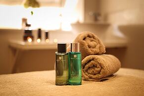 Rowhill Grange Hotel & Utopia Spa