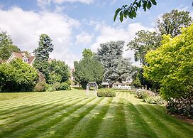 Rowhill Grange Hotel & Utopia Spa