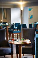 Rowhill Grange Hotel & Utopia Spa