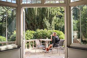 Rowhill Grange Hotel & Utopia Spa