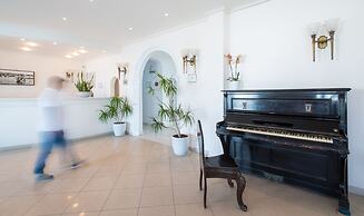 Mykonos Adonis Hotel