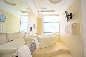 Aegialis Hotel & Spa